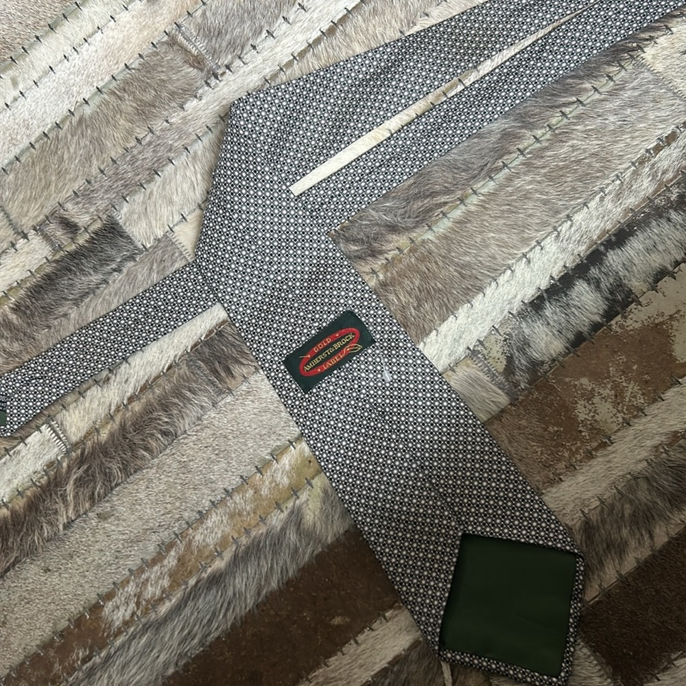 AMHERST & BROCK Gold Label Grey Pattern Printed Tie